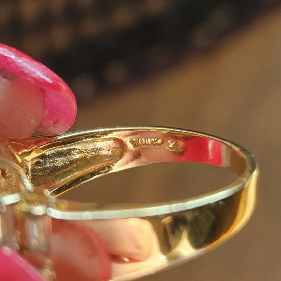 Elegant Gold and Silver Women's Ring - Picture 6 of 14